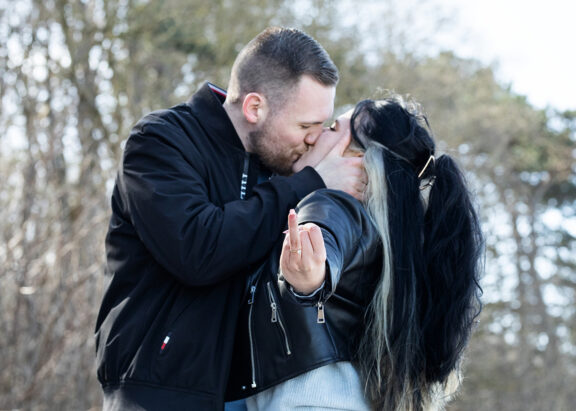 Fotoshooting verlobung paarshooting strand romantische paarbilder paar fotoshooting rostock