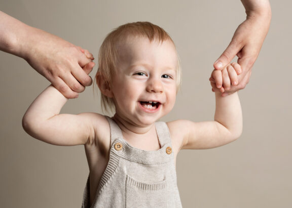 Familienfotograf rostock familienfotos strand familienfotografin rostock warnemuende strand familienshooting 020