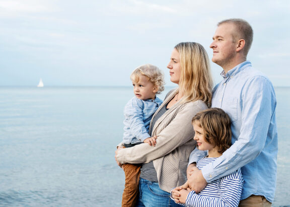 Familienfotograf rostock familienfotos strand familienfotografin rostock warnemuende strand familienshooting 029