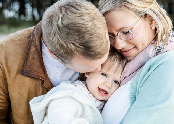 Familienfotograf rostock familienfotos strand familienfotografin rostock warnemuende strand familienshooting 030