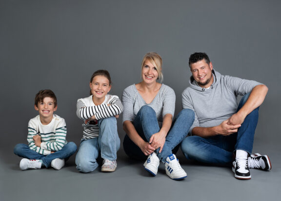 Familienfotograf rostock familienfotos strand familienfotografin rostock warnemuende strand familienshooting 035