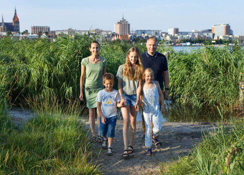 Familienshooting rostock familienfotos gehlsdorf familienfotograf rostock ostsee familienfotografin 007