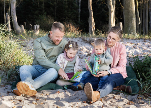 Familienshooting rostock familienfotos herbstlich familienfotograf rostock graal mueritz familienfotografin familienfotos strand graal mueritz 054