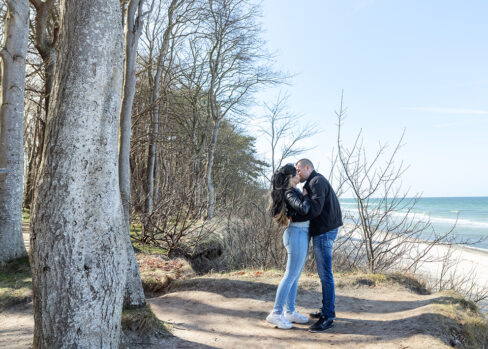 Fotoshooting verlobung paarshooting strand romantische paarbilder paar fotoshooting rostock 007