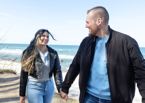 Fotoshooting verlobung paarshooting strand romantische paarbilder paar fotoshooting rostock 009